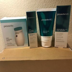 Proactiv MD 3 piece set with pore cleansing brush